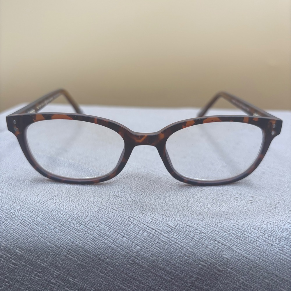 Foster Grant Sheila TOR Tortoise Shell Reading Glasses +1.50 Strength HD0921